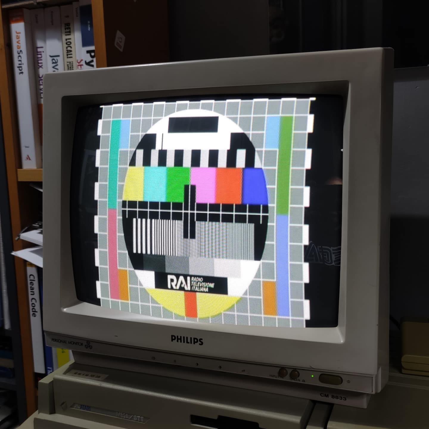 Diagnosi monitor CRT con problemi di alimentazione